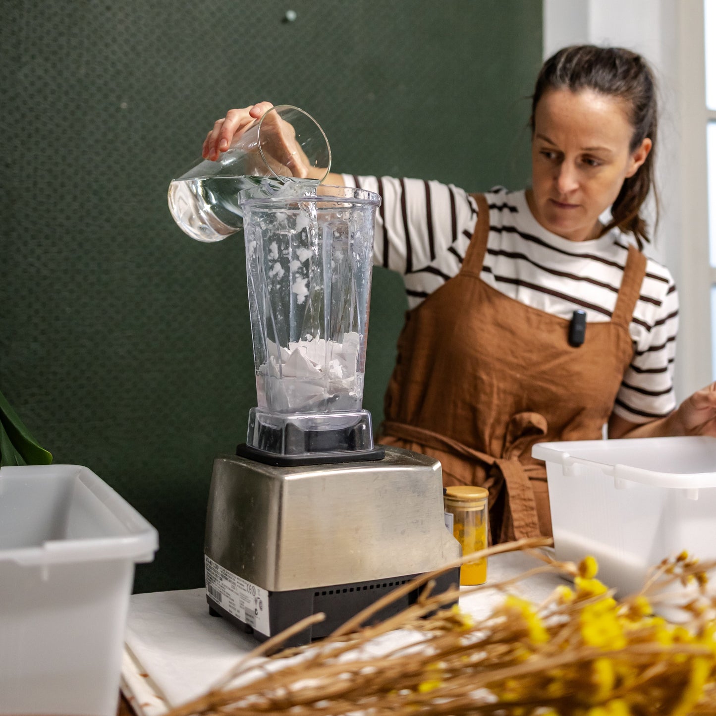 Garden Paper: paper-making course for beginners