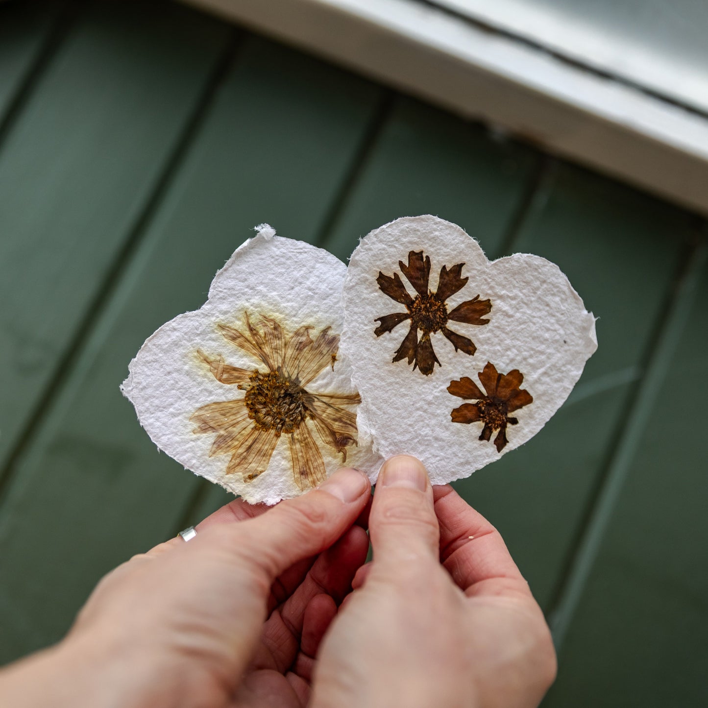 Small hearts paper-making frame