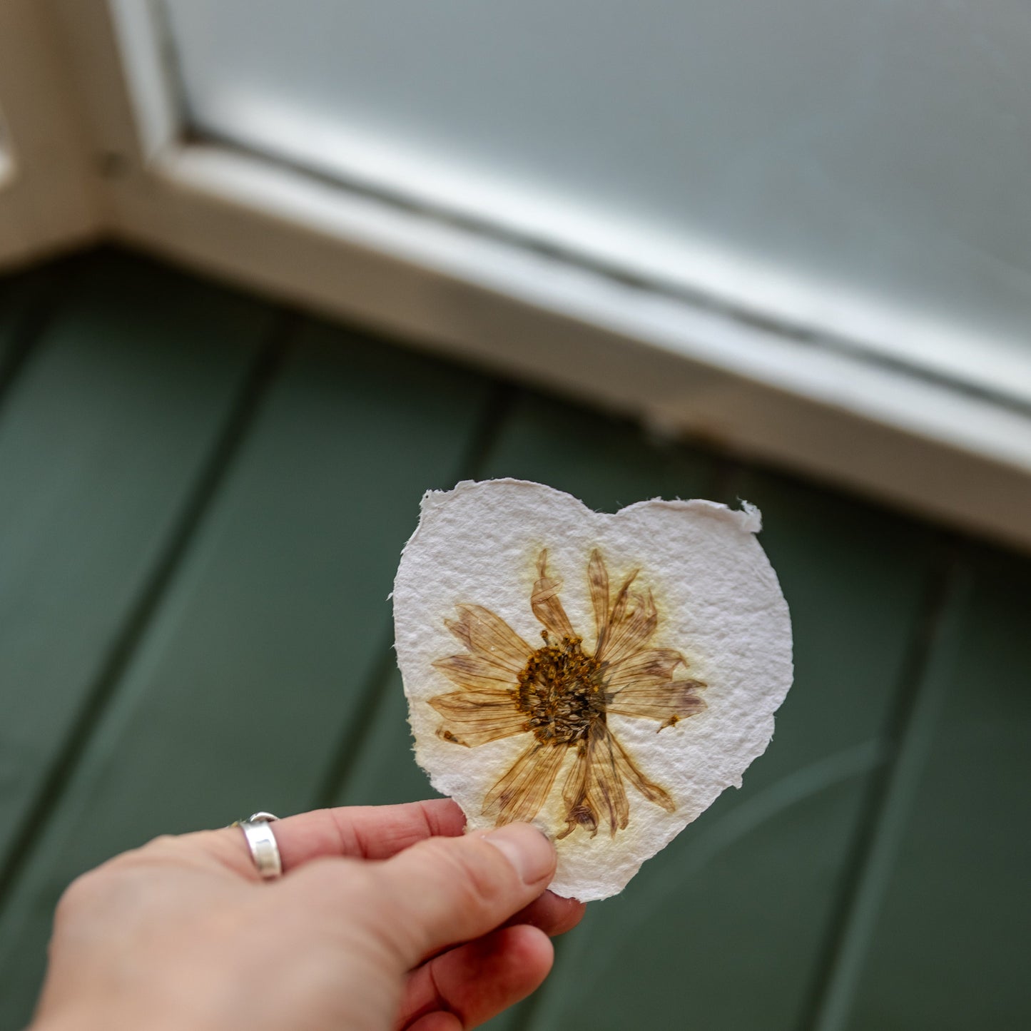 Small hearts paper-making frame